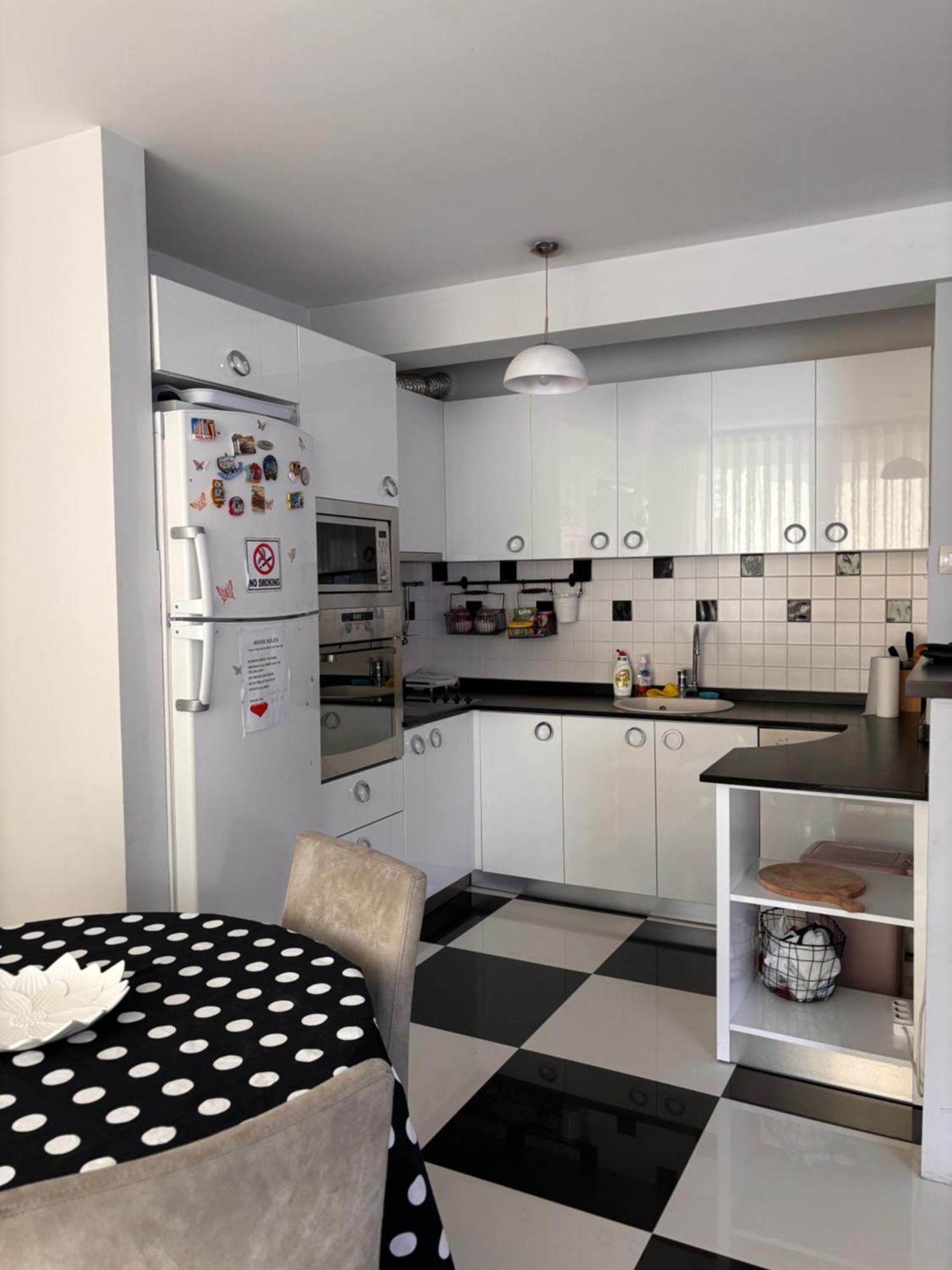 פריזרן Cozy City Center Apartment מראה חיצוני תמונה