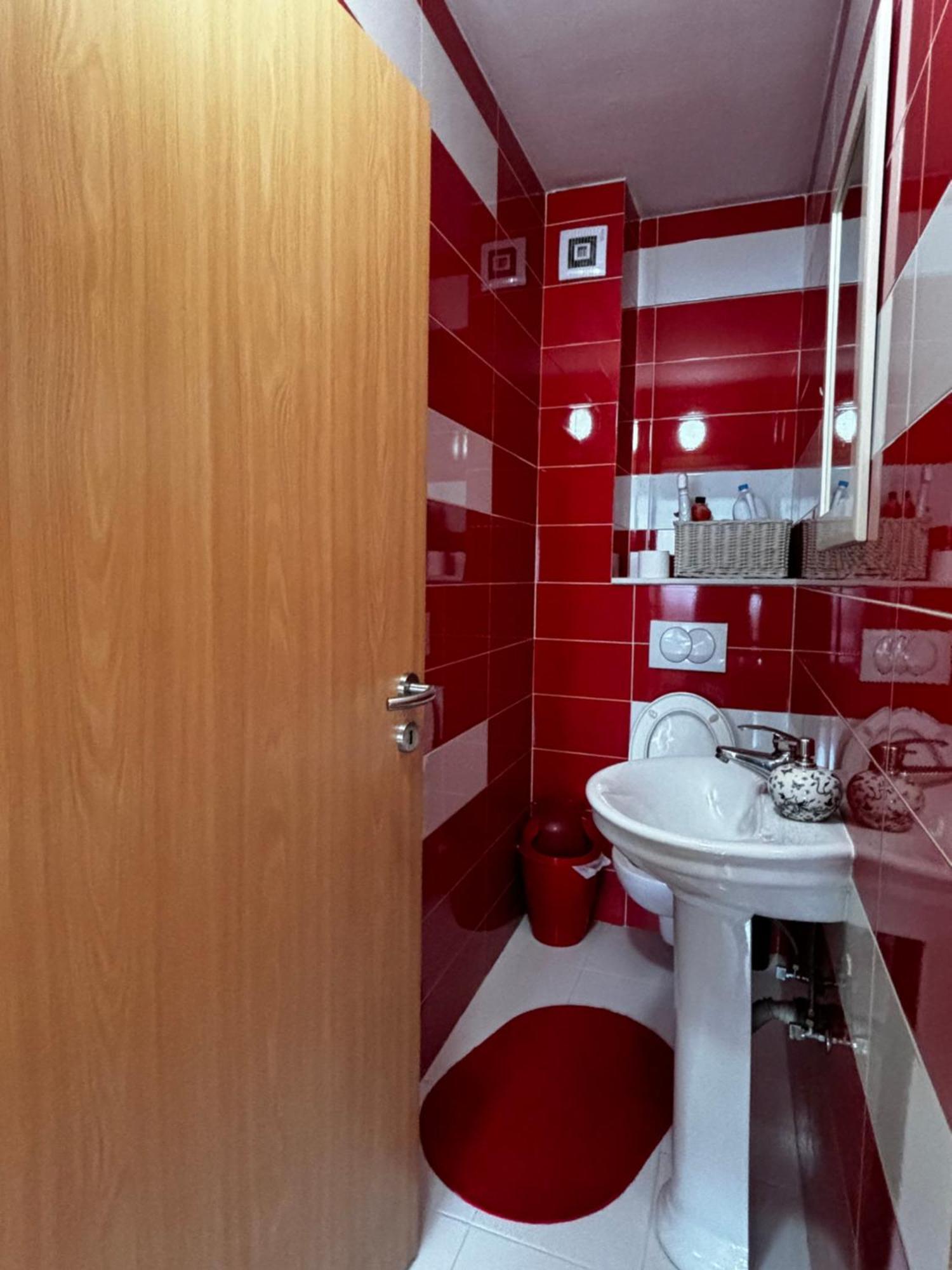 פריזרן Cozy City Center Apartment מראה חיצוני תמונה